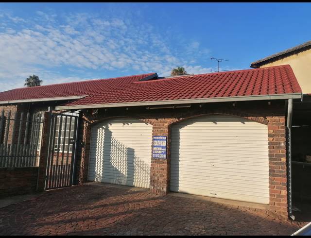 3 BEDROOM HOUSE FOR SALE IN ELANDSPARK